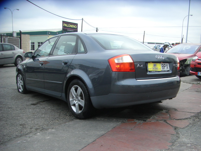 AUDI A-4 2.5 TDI 180CV QUATTRO