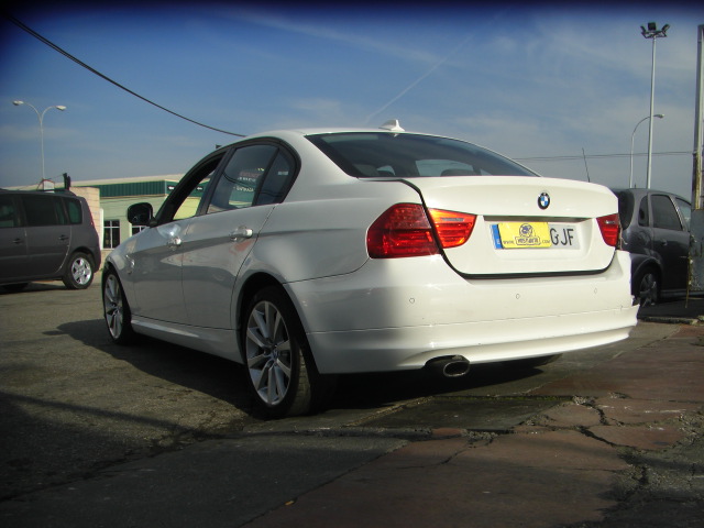 BMW 320 D AUTOMATICO 