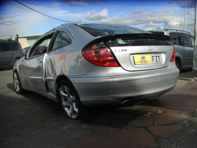 MERCEDES SPORTCOUPE 200 CDI