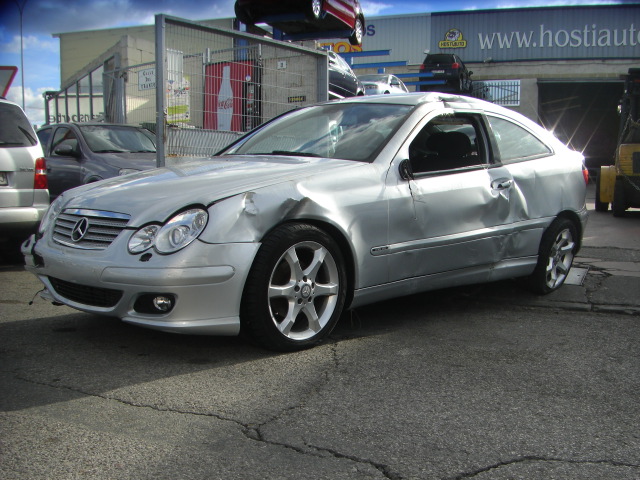 MERCEDES SPORTCOUPE 200 CDI