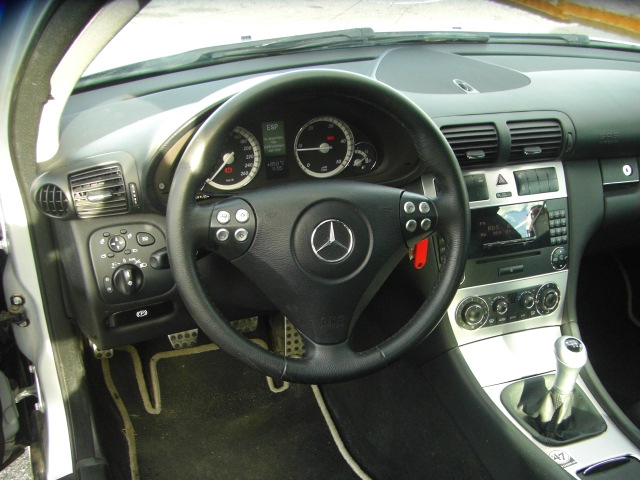MERCEDES SPORTCOUPE 200 CDI