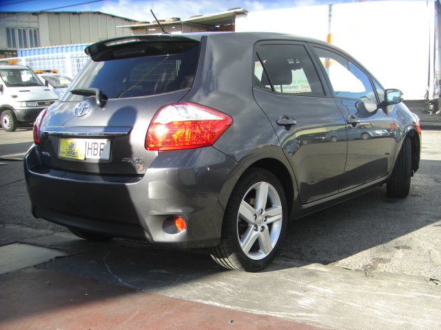 TOYOTA AURIS TS 2.0D4D 126CV