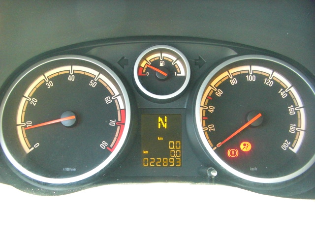 OPEL CORSA 1.2i 85CV AUTO