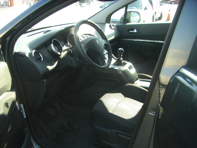 PEUGEOT 5008 1.6 HDI 7 PLAZAS