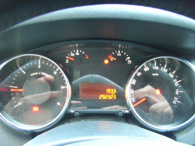 PEUGEOT 5008 1.6 HDI 7 PLAZAS