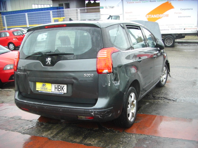 PEUGEOT 5008 1.6 HDI 7 PLAZAS