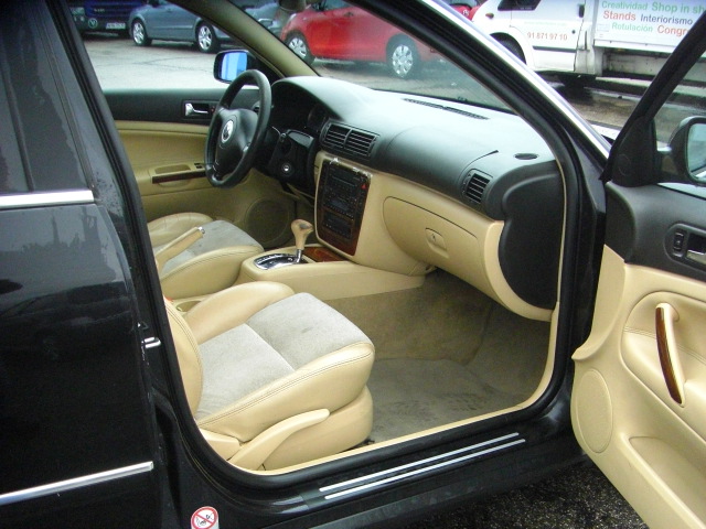 VW PASSAT 1.9TDI 130CV AUTO