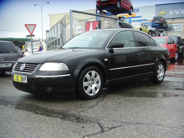 VW PASSAT 1.9TDI 130CV AUTO