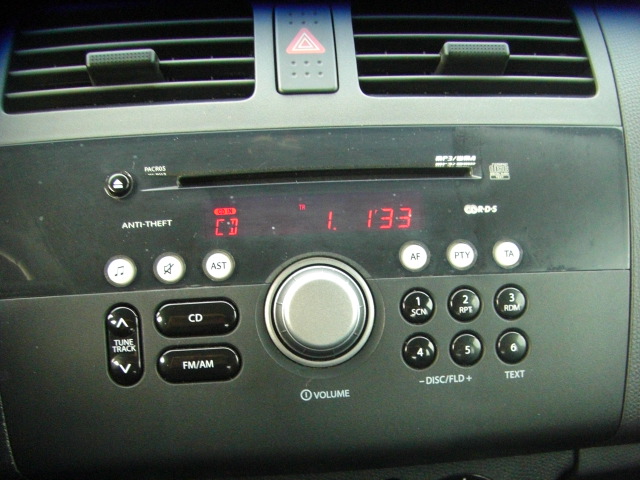 SUZUKI SWIFT 1.3 GLX 75CV DDIS