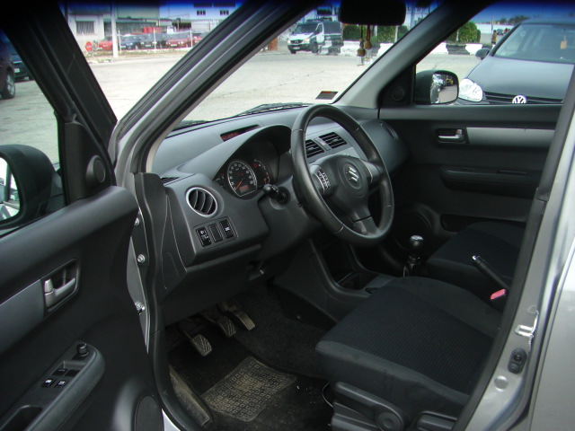 SUZUKI SWIFT 1.3 GLX 75CV DDIS