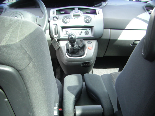 RENAULT GRAND SCENIC 1.9 DCI 120CV 7 PLAZAS