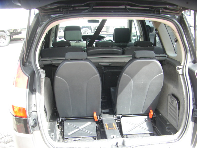 RENAULT GRAND SCENIC 1.9 DCI 120CV 7 PLAZAS