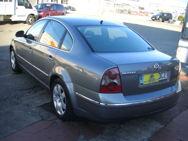 VOLKSWAGEN PASSAT 1.9 TDI 130CV