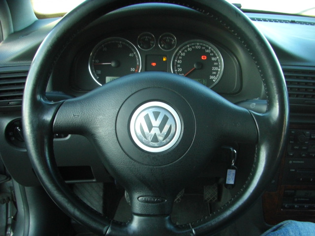 VOLKSWAGEN PASSAT 1.9 TDI 130CV
