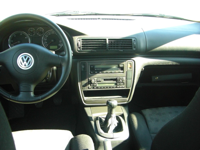 VOLKSWAGEN PASSAT 1.9 TDI 130CV