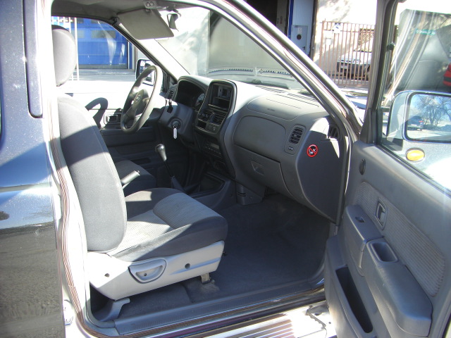 NISSAN PIC-KUP DOBLE CABINA 2.5 T 133CV 