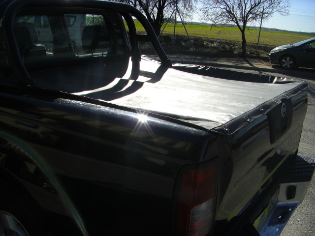 NISSAN PIC-KUP DOBLE CABINA 2.5 T 133CV 