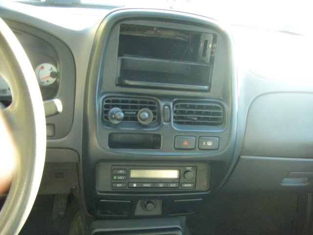 NISSAN PIC-KUP DOBLE CABINA 2.5 T 133CV 