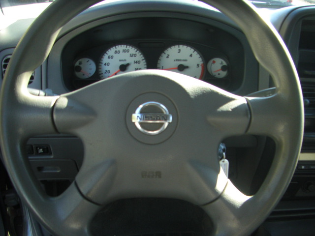 NISSAN PIC-KUP DOBLE CABINA 2.5 T 133CV 