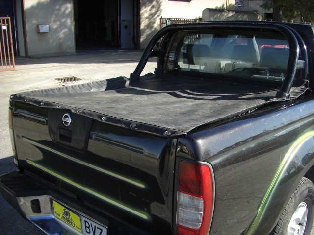 NISSAN PIC-KUP DOBLE CABINA 2.5 T 133CV 