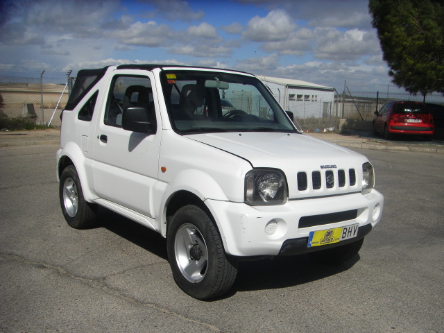 SUZUKI JIMNY 1.3i 4X4