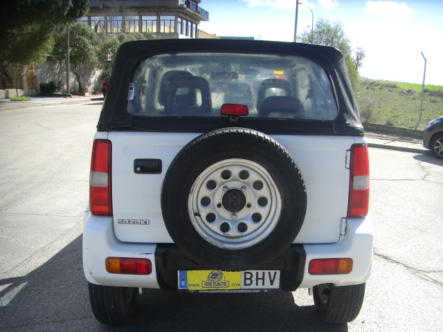 SUZUKI JIMNY 1.3i 4X4