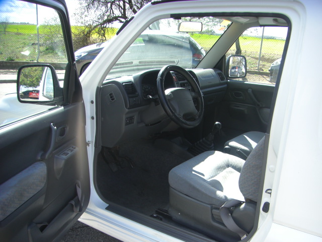 SUZUKI JIMNY 1.3i 4X4