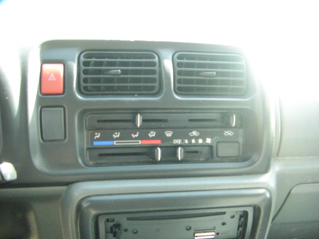 SUZUKI JIMNY 1.3i 4X4