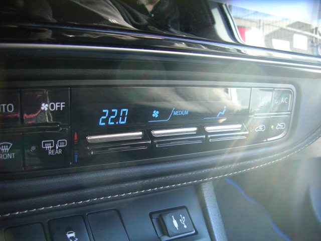 TOYOTA AURIS HIBRID 1.8 99CV FAMILIAR