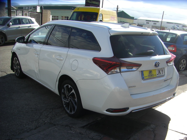 TOYOTA AURIS HIBRID 1.8 99CV FAMILIAR