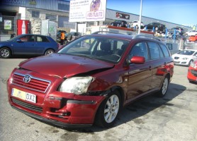 TOYOTA AVENSIS FAMILIAR 2.2 D4D 150CV TOYOTA AVENSIS FAMILIAR 2.2 D4D 150CV