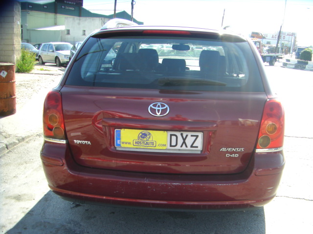 TOYOTA AVENSIS FAMILIAR 2.2 D4D 150CV