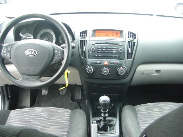 KIA CEE´D 1.6 GASOLINA 126CV