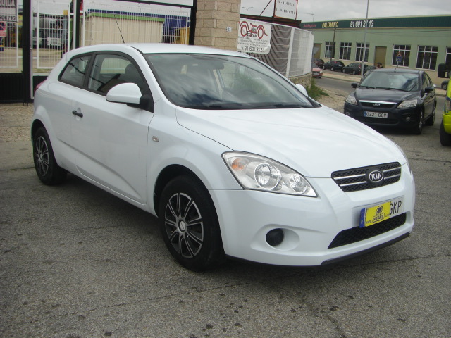 KIA CEE´D 1.6 GASOLINA 126CV