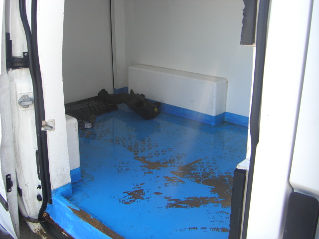 FORD TRANSIT 2.0 85CV ISOTERMO B5 T 260