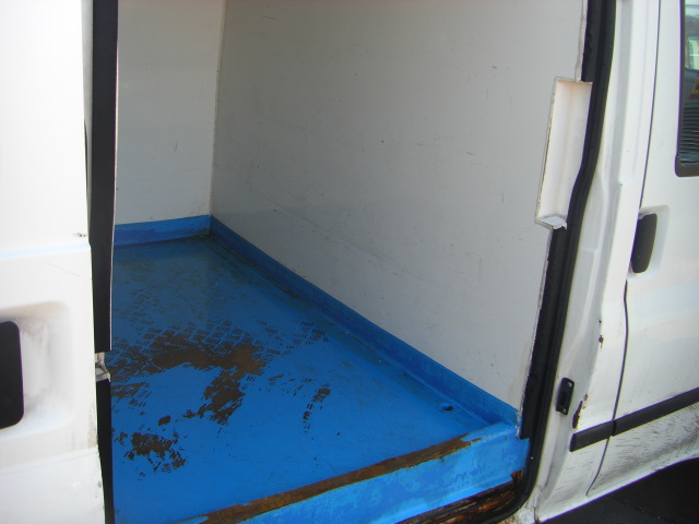 FORD TRANSIT 2.0 85CV ISOTERMO B5 T 260