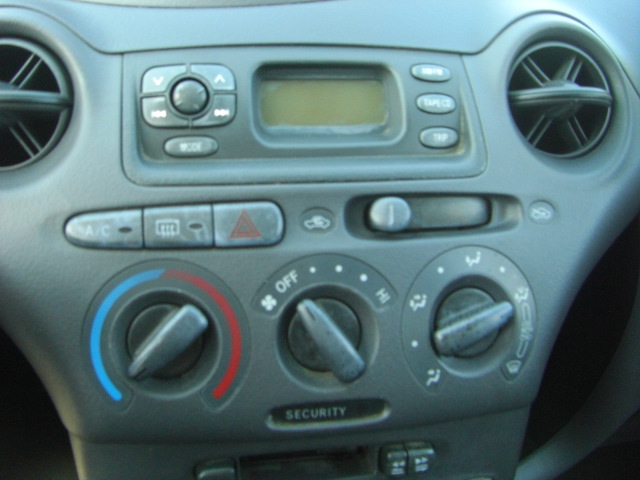 TOYOTA YARIS 1.0 VVT-I 68CV