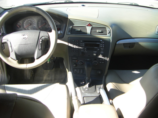 VOLVO VVOLVO V 70 2.4 D CROSS COUNTRY 163CV 4X4 AUTOMATICO 70 2.4 D CROSS COUNTRY 163CV 4X4 AUTOMATICO