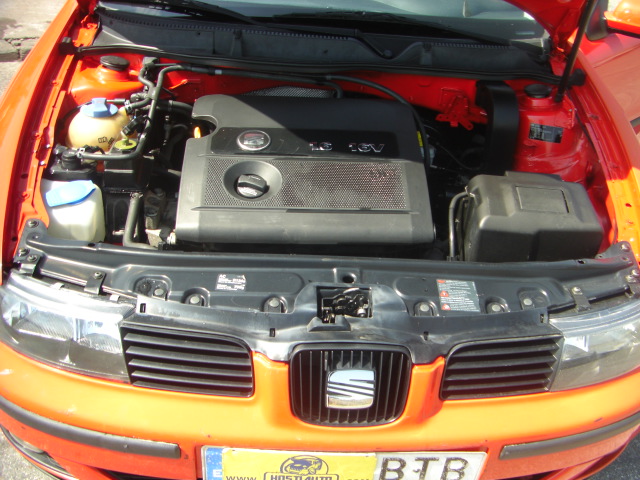 SEAT LEON 1.6 GASOLINA 105CV