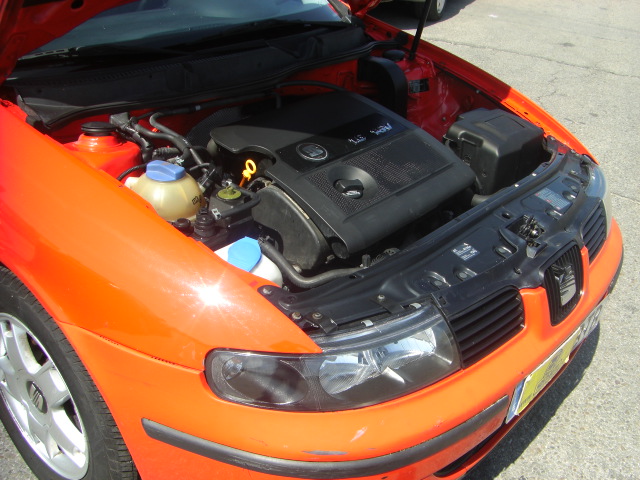 SEAT LEON 1.6 GASOLINA 105CV