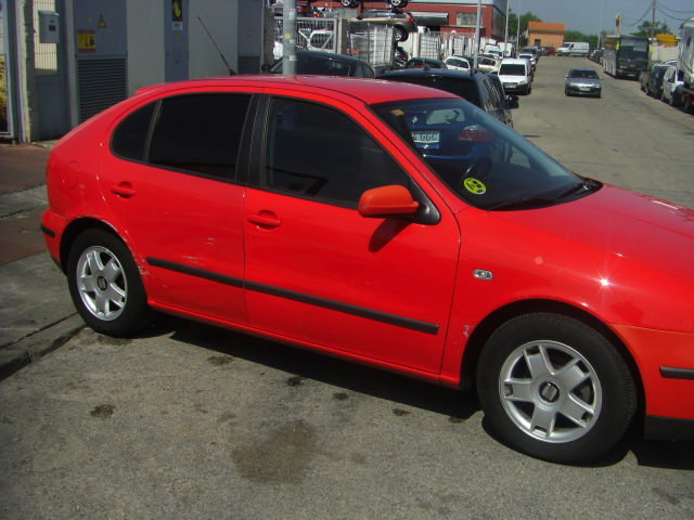 SEAT LEON 1.6 GASOLINA 105CV