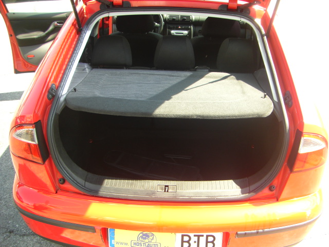 SEAT LEON 1.6 GASOLINA 105CV