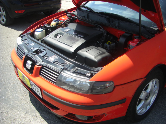 SEAT LEON 1.6 GASOLINA 105CV