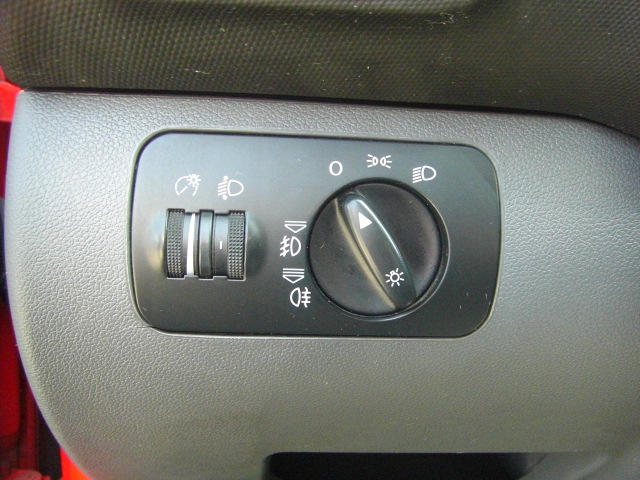 SEAT LEON 1.6 GASOLINA 105CV