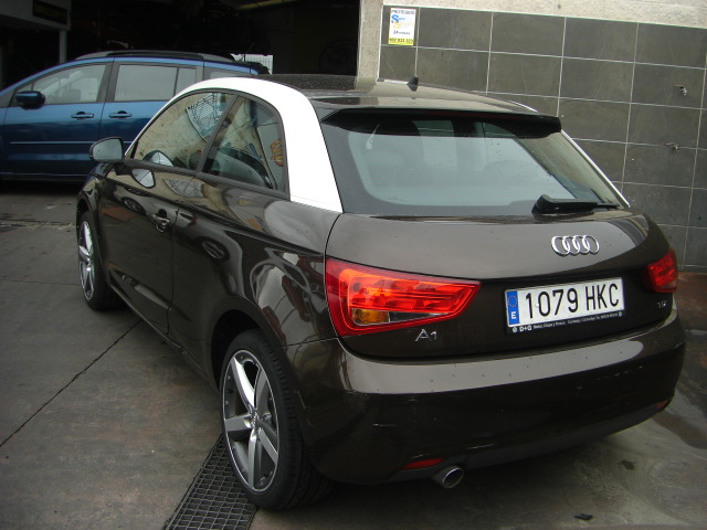 AUDI A-1 1.6 TDI 105CV