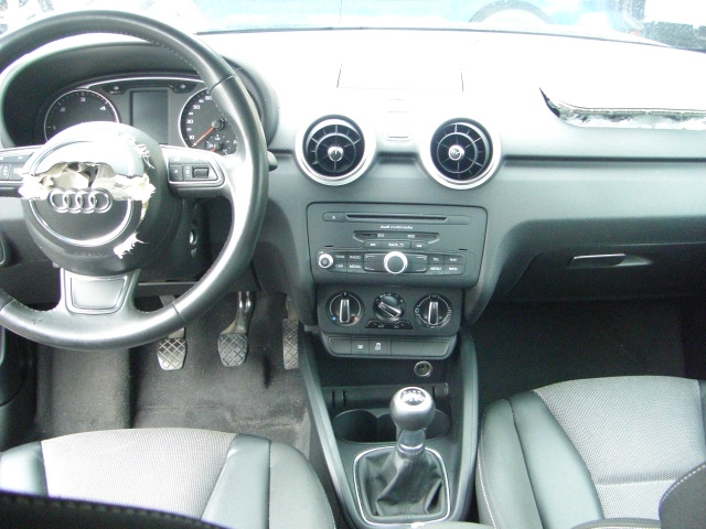 AUDI A-1 1.6 TDI 105CV