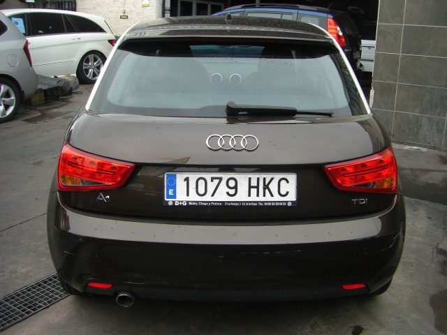AUDI A-1 1.6 TDI 105CV