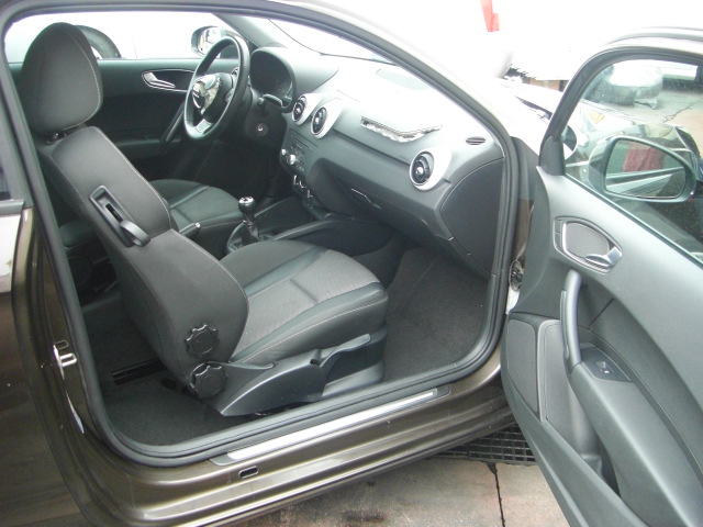 AUDI A-1 1.6 TDI 105CV