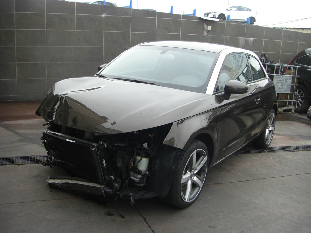 AUDI A-1 1.6 TDI 105CV