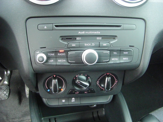 AUDI A-1 1.6 TDI 105CV